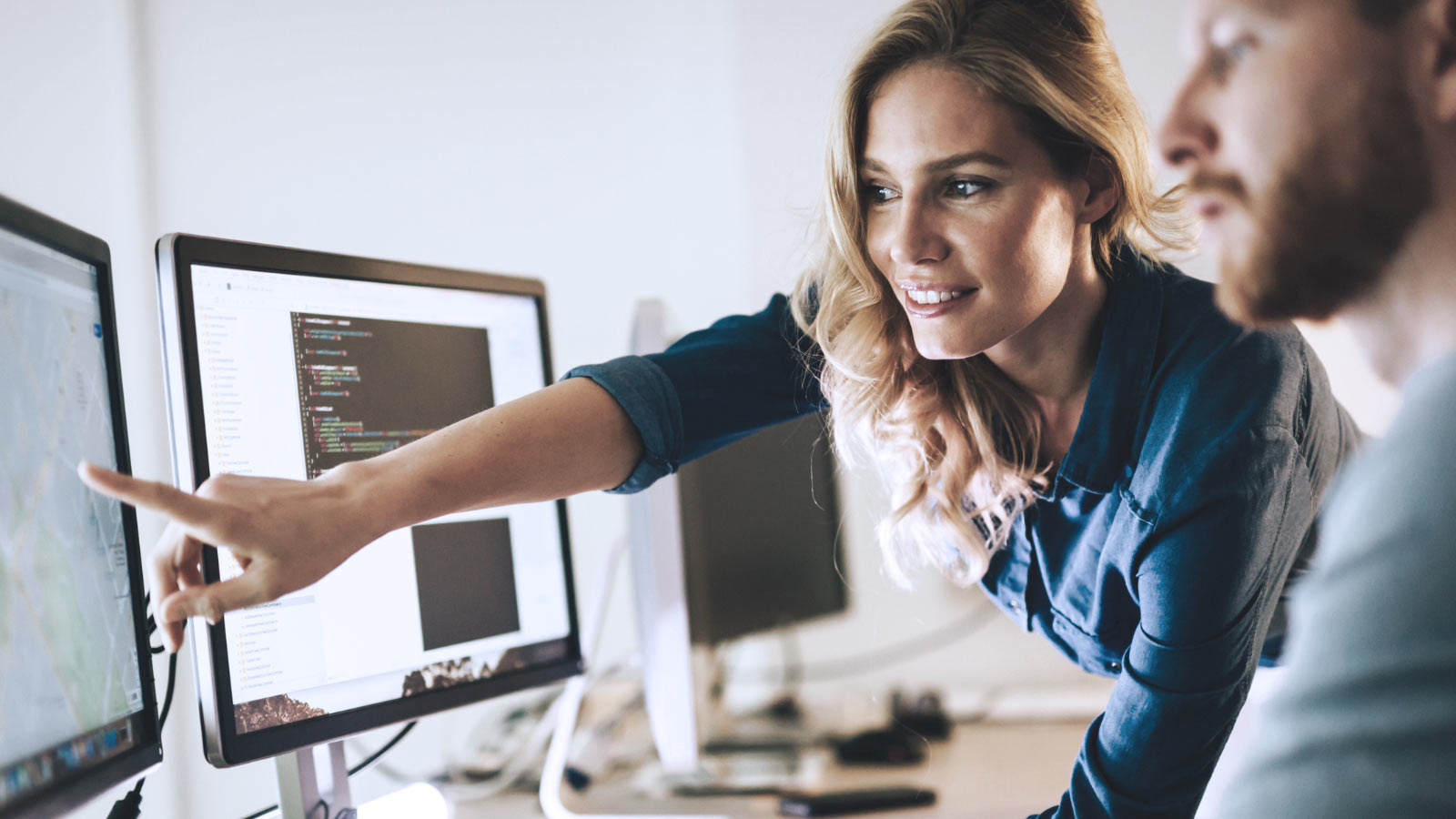 Turnkey Lab Solutions - OCS Optical Control Systems GmbH